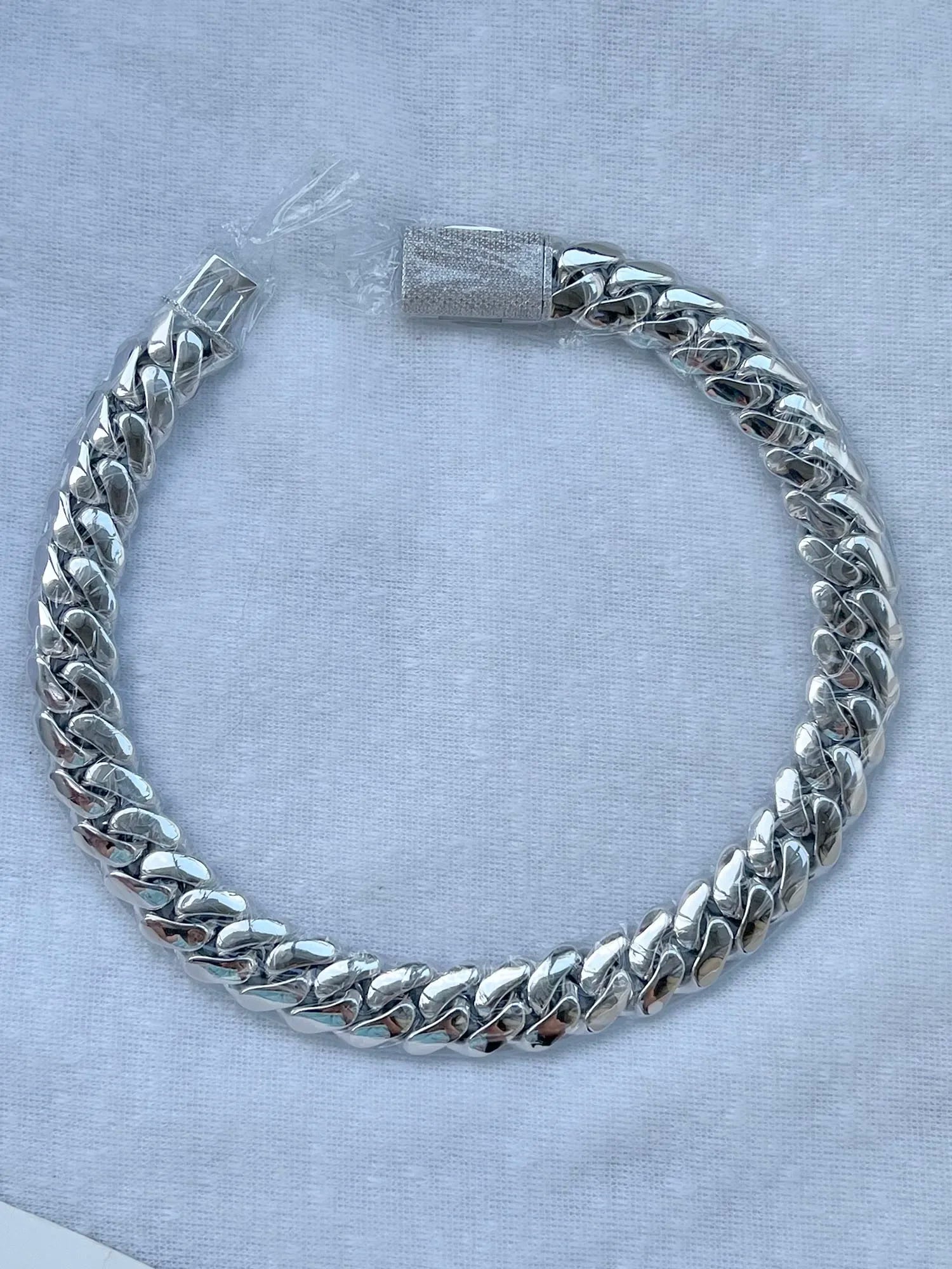 18K Gold Plated Luxury Hip Hop Cuban Link Chain Necklace for Men Wholesale Custom Logo